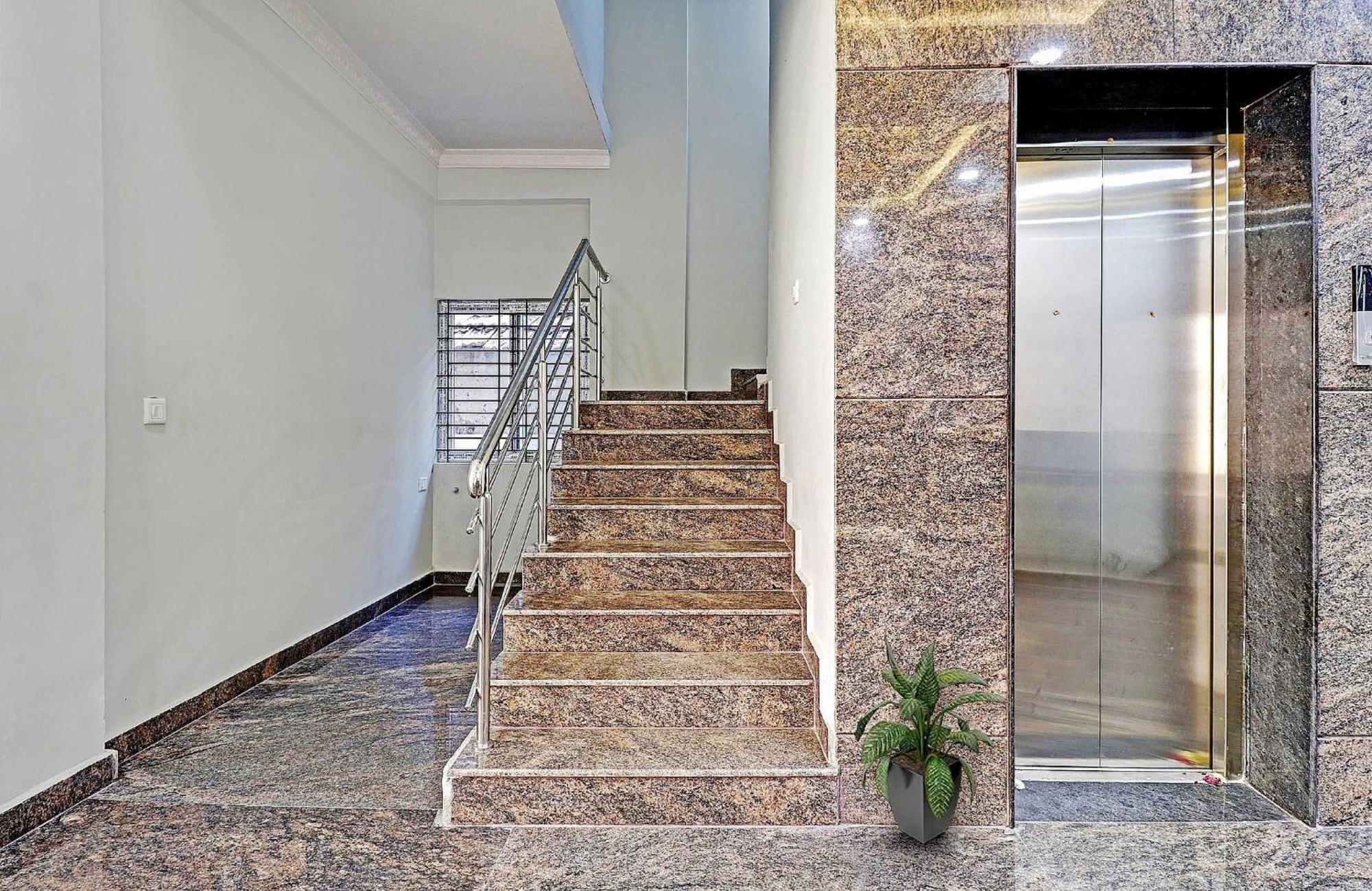 Super Hotel O Skyspace Near Yeshwantupur Railway Station Бангалор Екстериор снимка