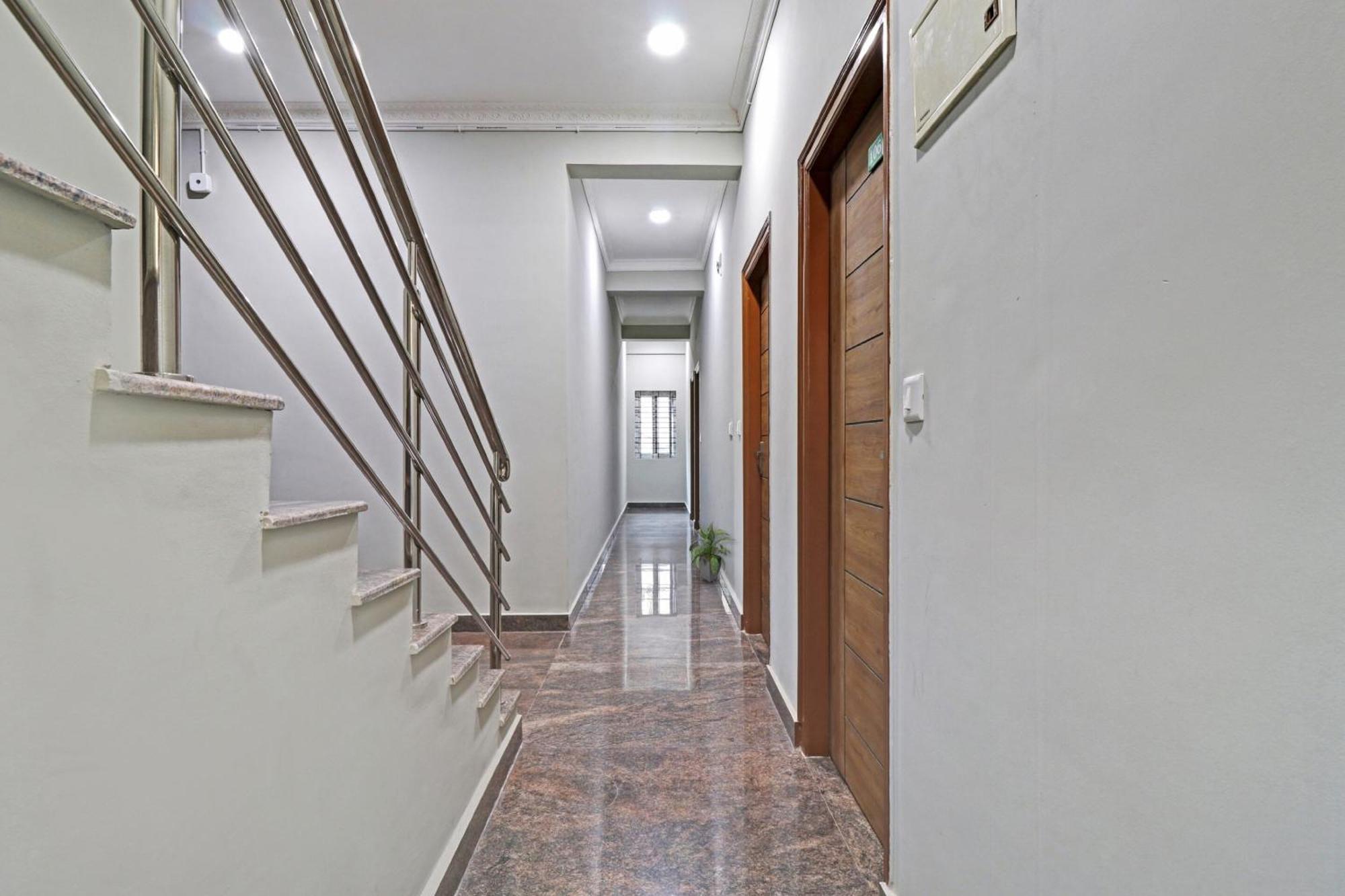 Super Hotel O Skyspace Near Yeshwantupur Railway Station Бангалор Екстериор снимка