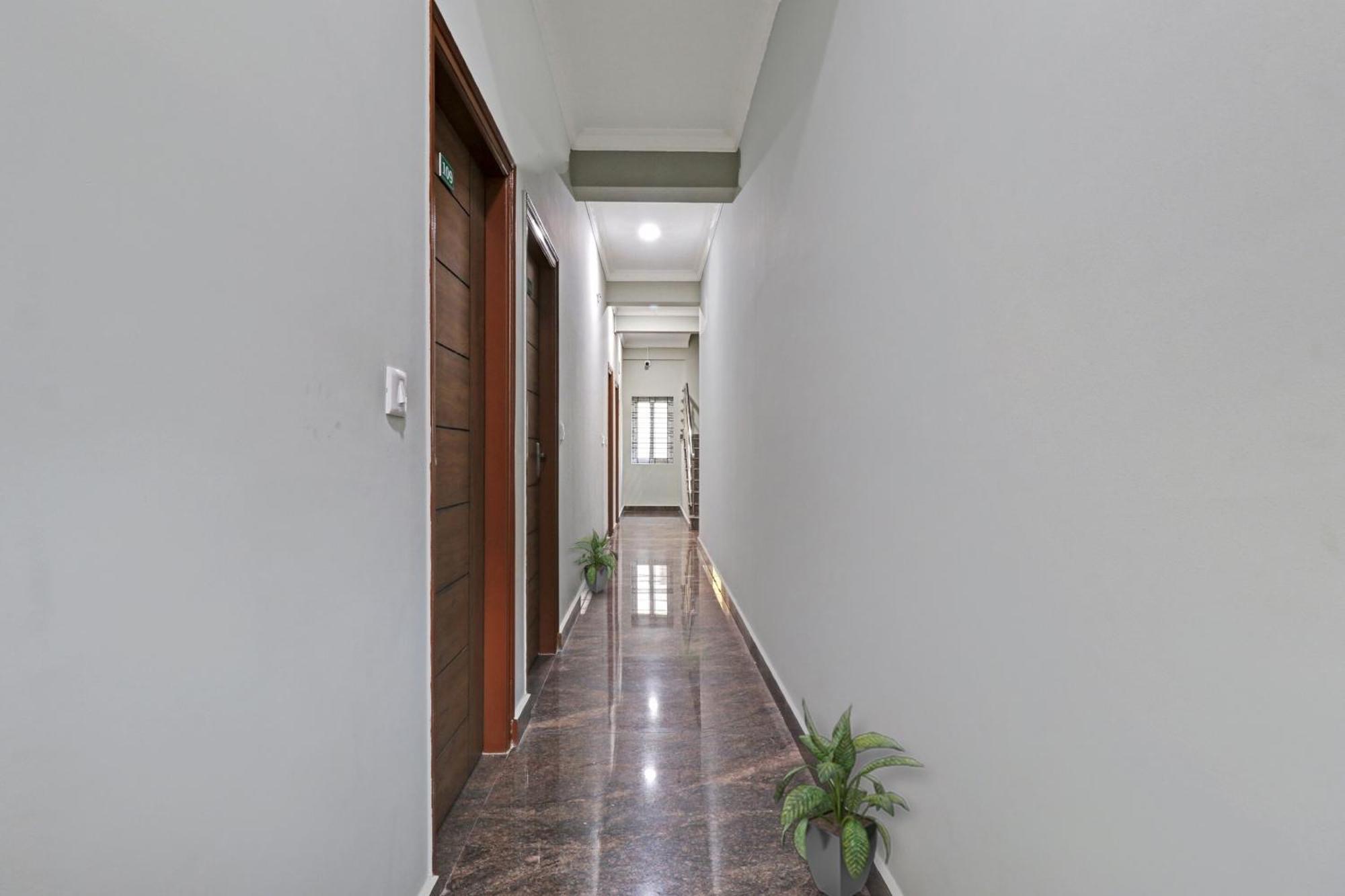 Super Hotel O Skyspace Near Yeshwantupur Railway Station Бангалор Екстериор снимка